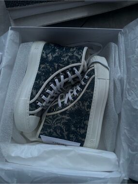 Dior High-Top Sneakers in Navy and White Toile de Jouy-REAL